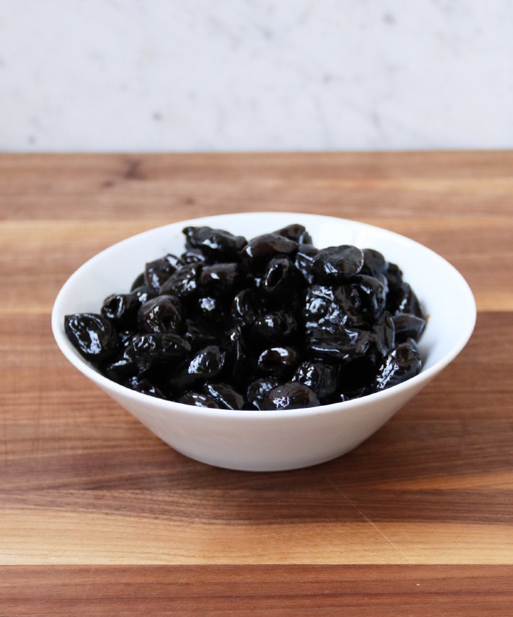 Moroccan Oil Cured Olives DeLAURENTI